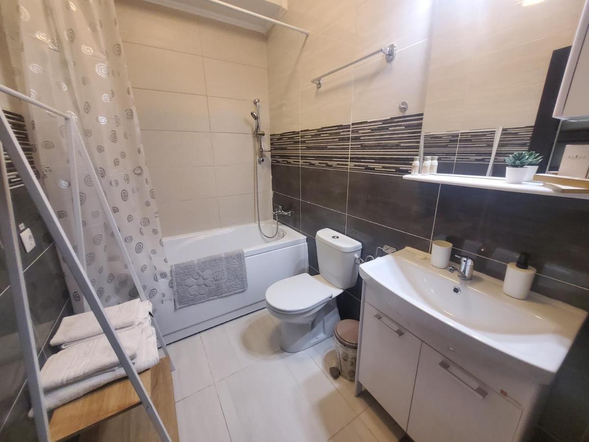 Morii Lake Special Apartment Бухарест Экстерьер фото