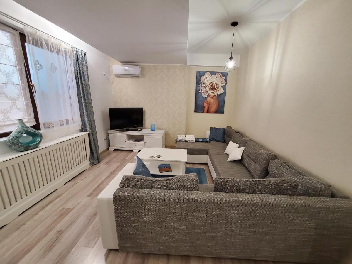 Morii Lake Special Apartment Бухарест Экстерьер фото