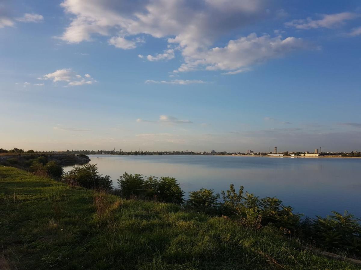 Morii Lake Special Apartment Бухарест Экстерьер фото